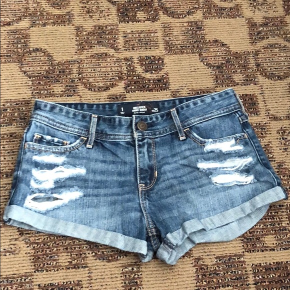 Hollister Pants - Hollister shorts